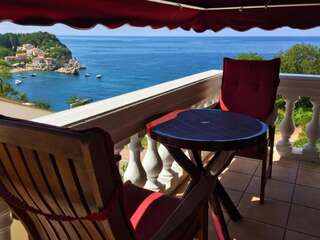 Гостевой дом Villa Sara Guesthouse Свети-Стефан Двухместный номер «Комфорт» с 1 кроватью и балконом, вид на море-4