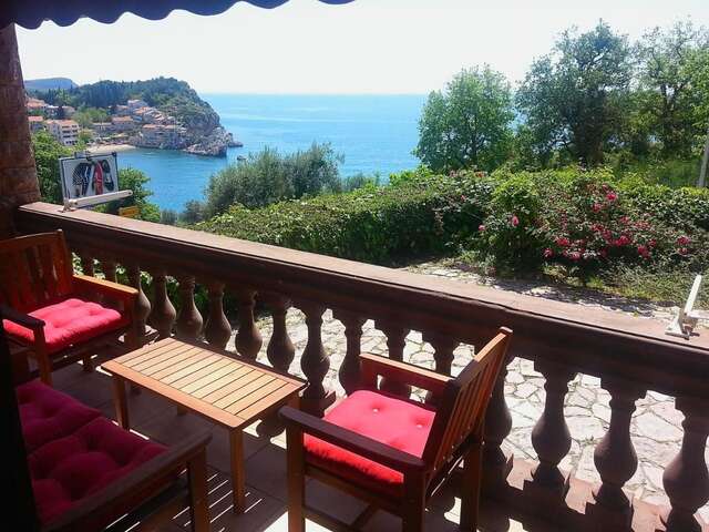 Гостевой дом Villa Sara Guesthouse Свети-Стефан-17